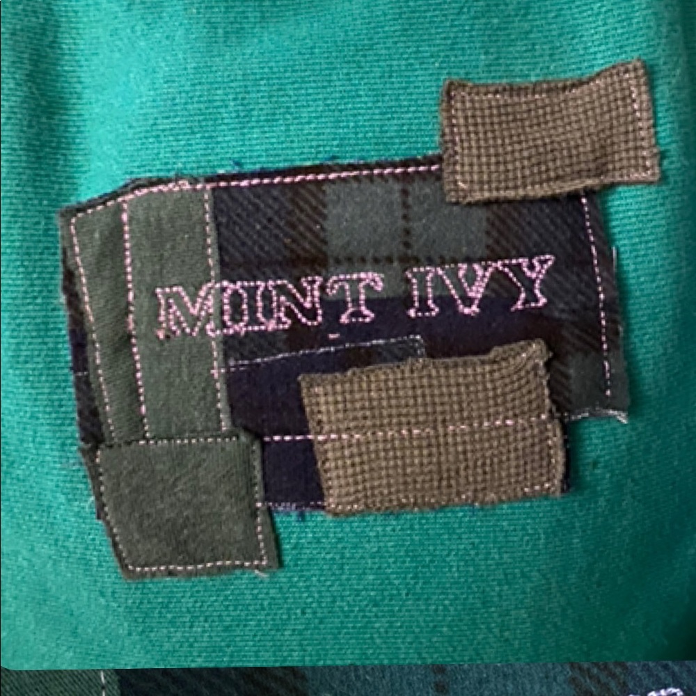Mint ivy sweatshirt